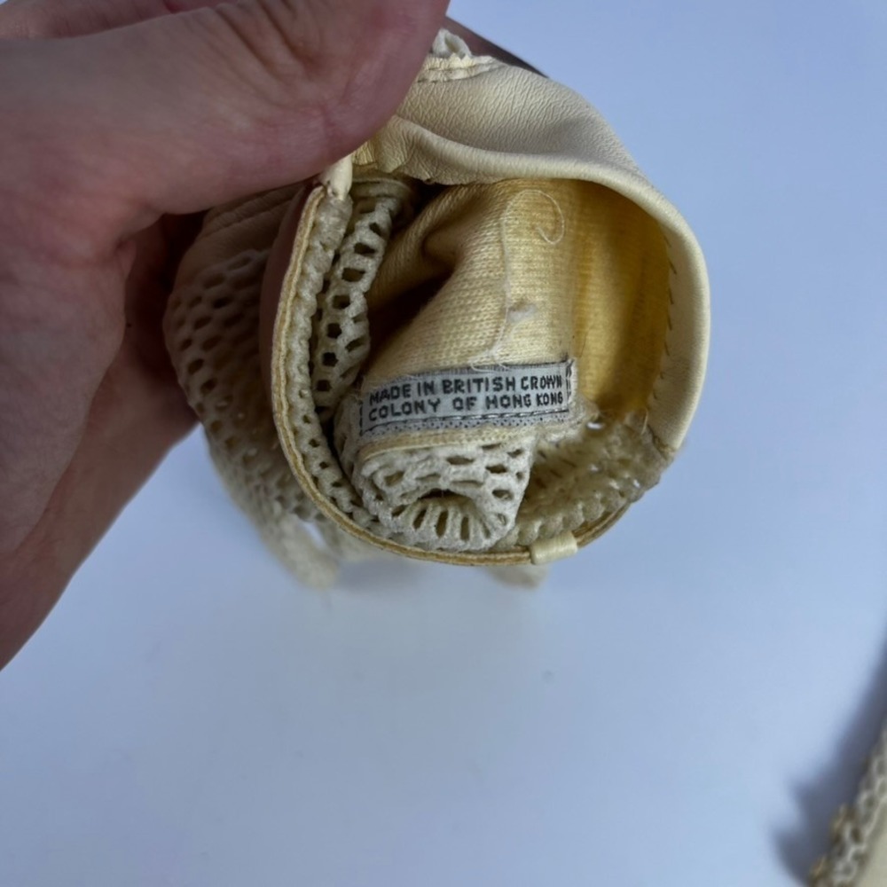 Vintage Cream Leather Crochet Mesh Driving Gloves British Hong Kong Retro - Picture 7 of 7